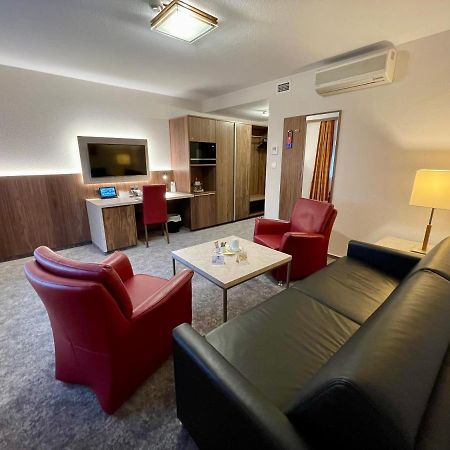 Hotel Merkur Landstuhl Extérieur photo