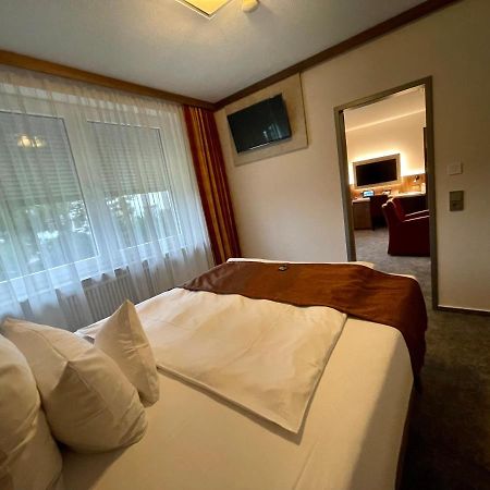 Hotel Merkur Landstuhl Extérieur photo