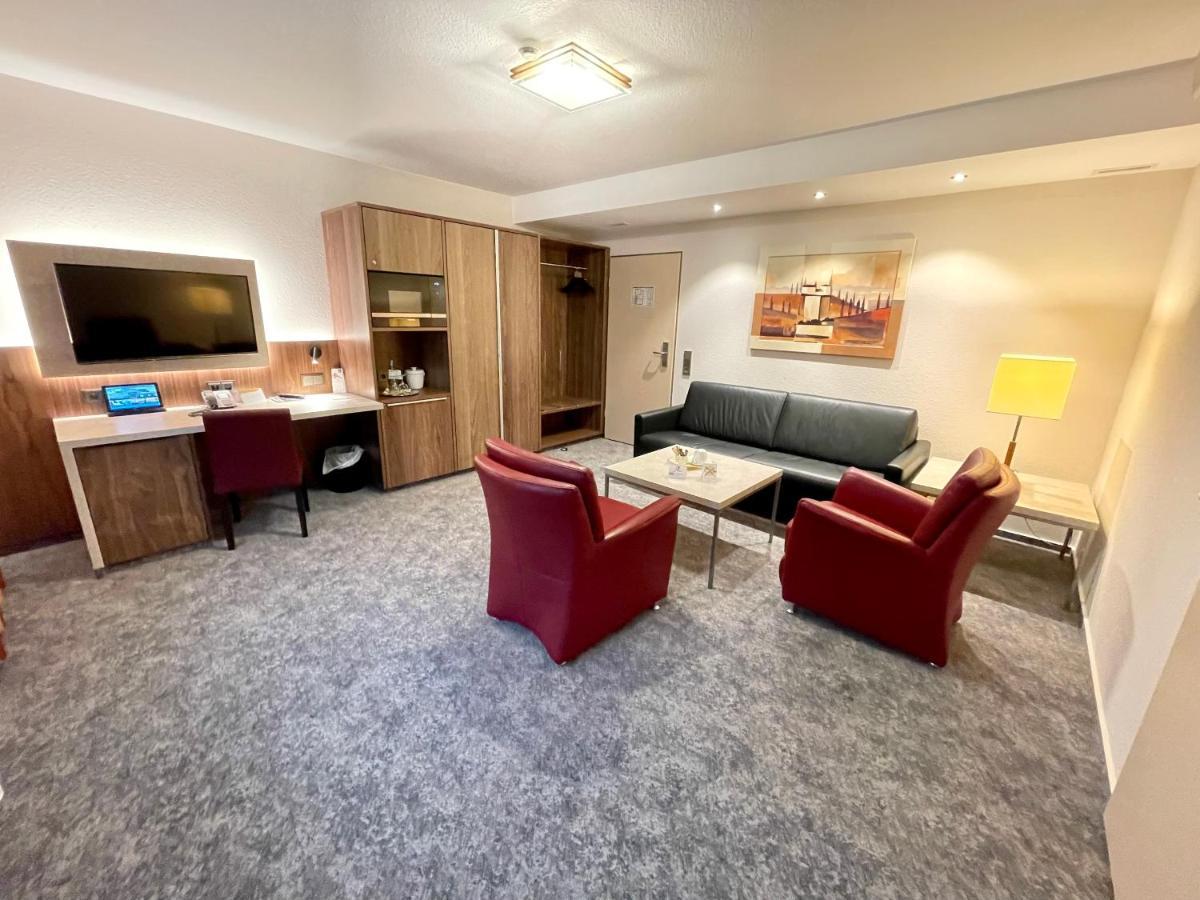 Hotel Merkur Landstuhl Extérieur photo