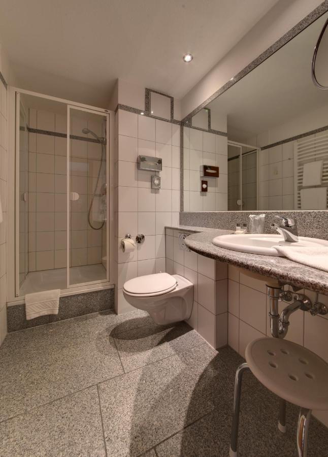 Hotel Merkur Landstuhl Extérieur photo